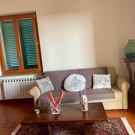 Villa Agriturismo Tenute Poggio Di Bobi Lamporecchio Exterior foto