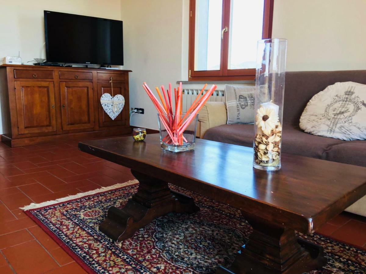 Villa Agriturismo Tenute Poggio Di Bobi Lamporecchio Exterior foto