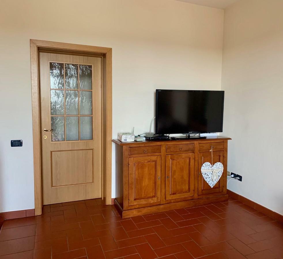 Villa Agriturismo Tenute Poggio Di Bobi Lamporecchio Exterior foto